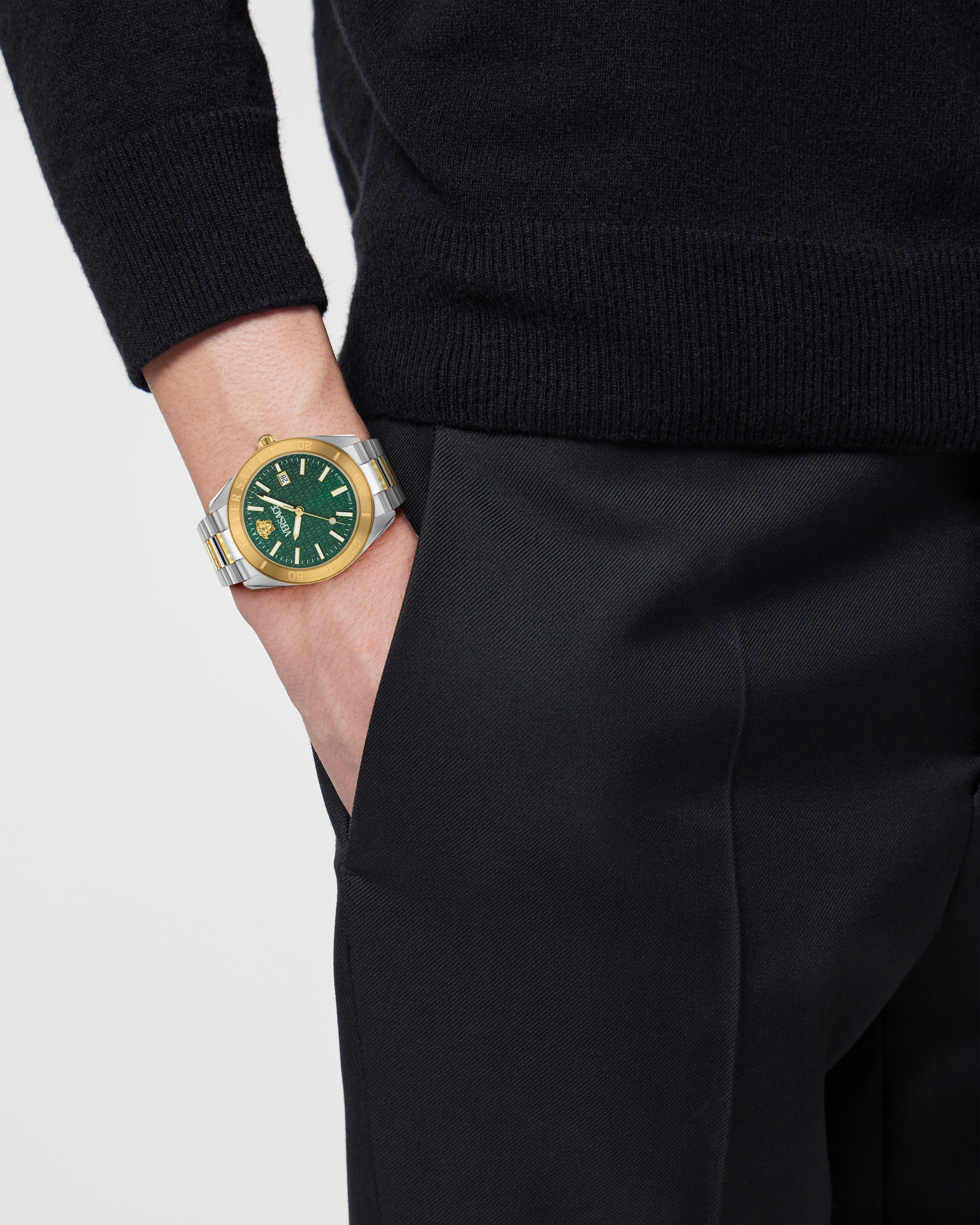 Pre-owned Versace Multicolour Mens Analogue Watch V-dome Ve8e00524